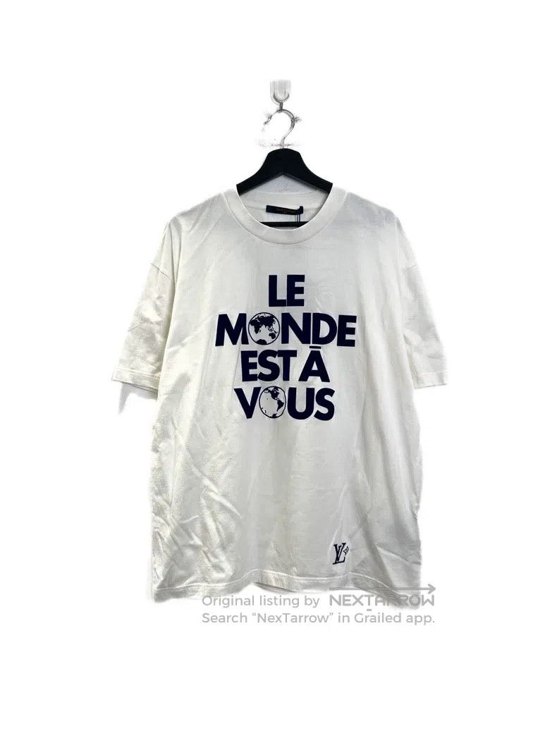 Louis Vuitton Louis Vuitton New Flocked Printed Earth Short Sleeve Size US XL / EU 56 / 4 - 1 Thumbnail