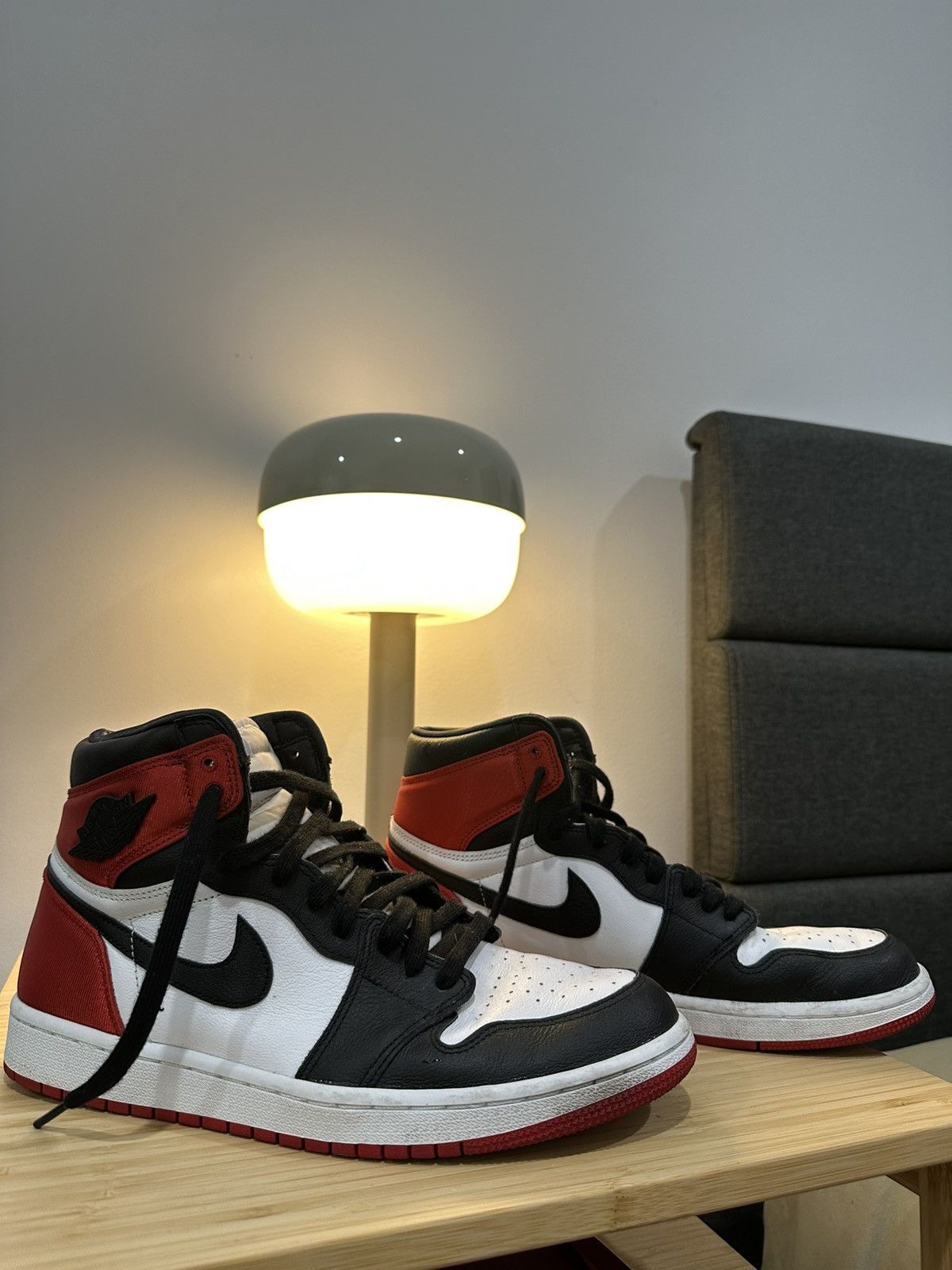 Jordan Brand × Nike Jordan 1 Satin Black Toe 2019 Size US 9.5 / EU 42-43 - 1 Thumbnail
