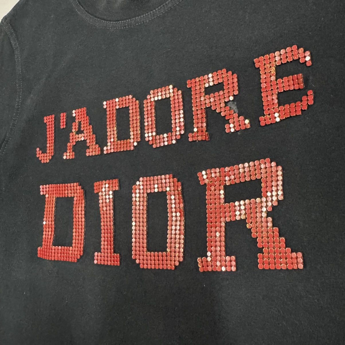 Dior Vtg🔥2003 Christian Dior J’ADORE Big Logo Red Black Studs Tee Size XS / US 0-2 / IT 36-38 - 8 Thumbnail