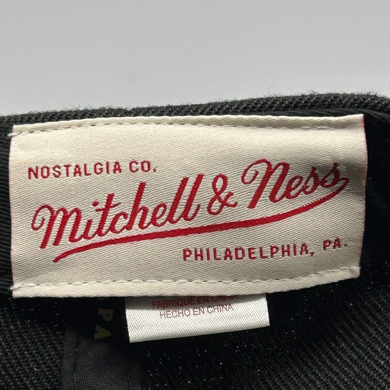 Mitchell & Ness Philadelphia 76ers NBA Hat Men Black Snap Back Cap Size ONE SIZE - 3 Thumbnail