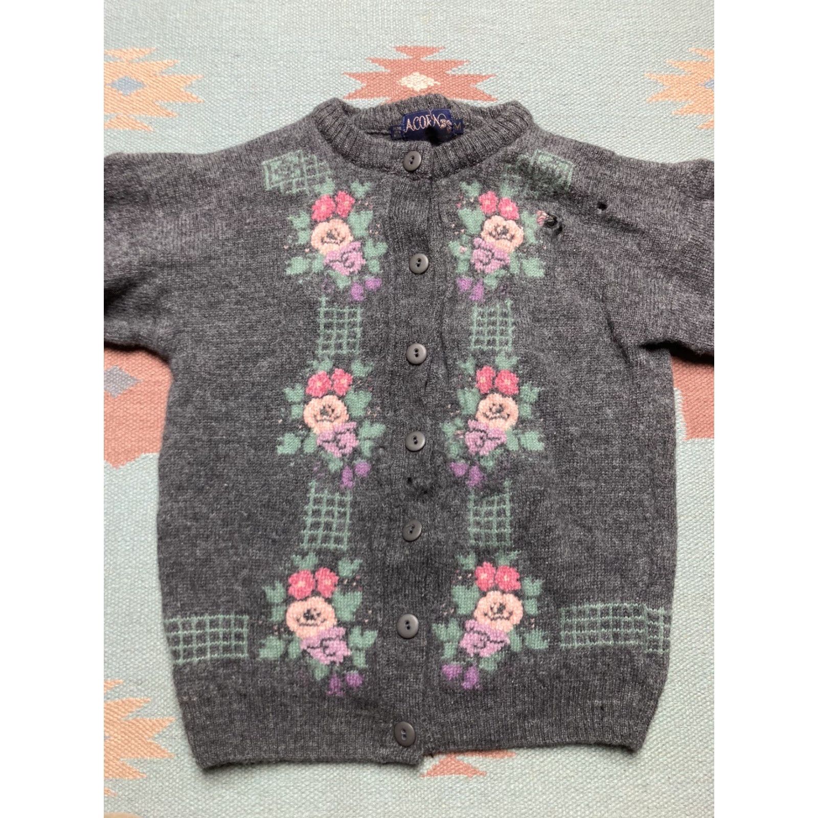 Vintage VINTAGE Acorn Cardigan Sweater Floral Wool Medium Gray Womens M Distressed Flower Pattern Size M / US 6-8 / IT 42-44 - 2 Thumbnail