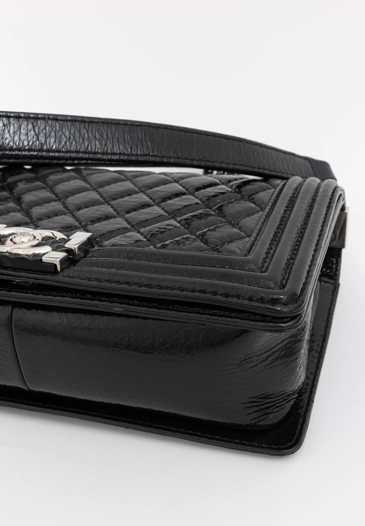 Chanel Authenticated Certificate✅Full packaging 💝Chanel Boy Bag 🖤 Size ONE SIZE - 14 Thumbnail