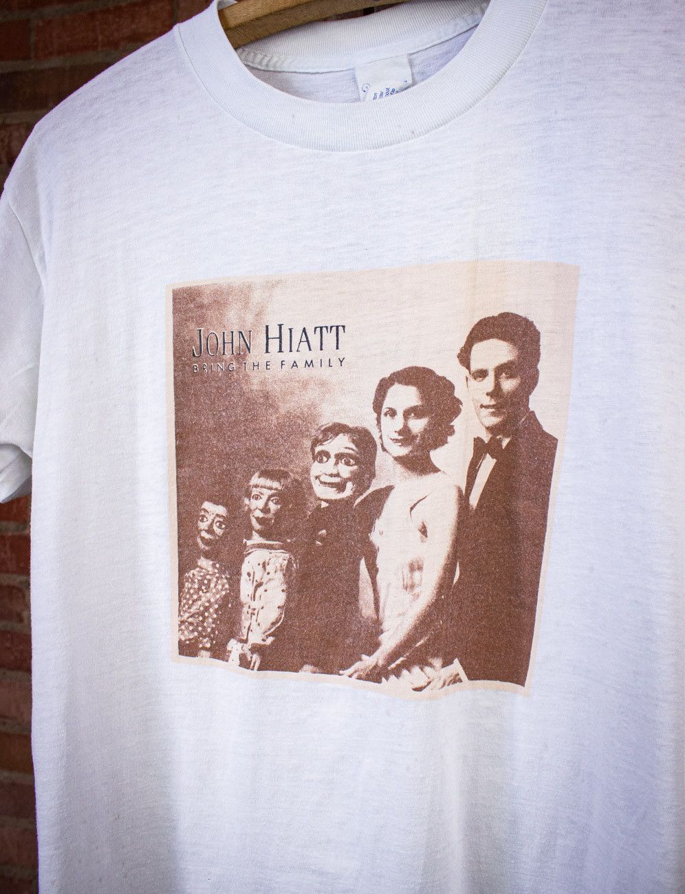 Band Tees × Vintage Vintage John Hiatt Bring the Family Concert T Shirt 1987 Size US L / EU 52-54 / 3 - 4 Thumbnail