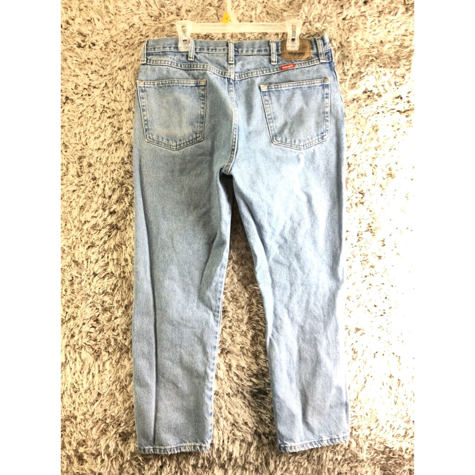 Wrangler Wrangler Mens 38x30 Regular Fit Mid Rise Straight Leg Medium Wash Blue Jean Size US 38 / EU 54 - 5 Thumbnail