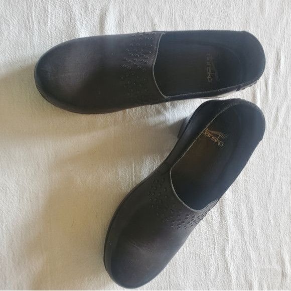 Dansko Dansko Mavis Black Rivetted Sz. 38 (7.5-8) Clogs Mules Size US 7.5 / IT 37.5 - 2 Thumbnail