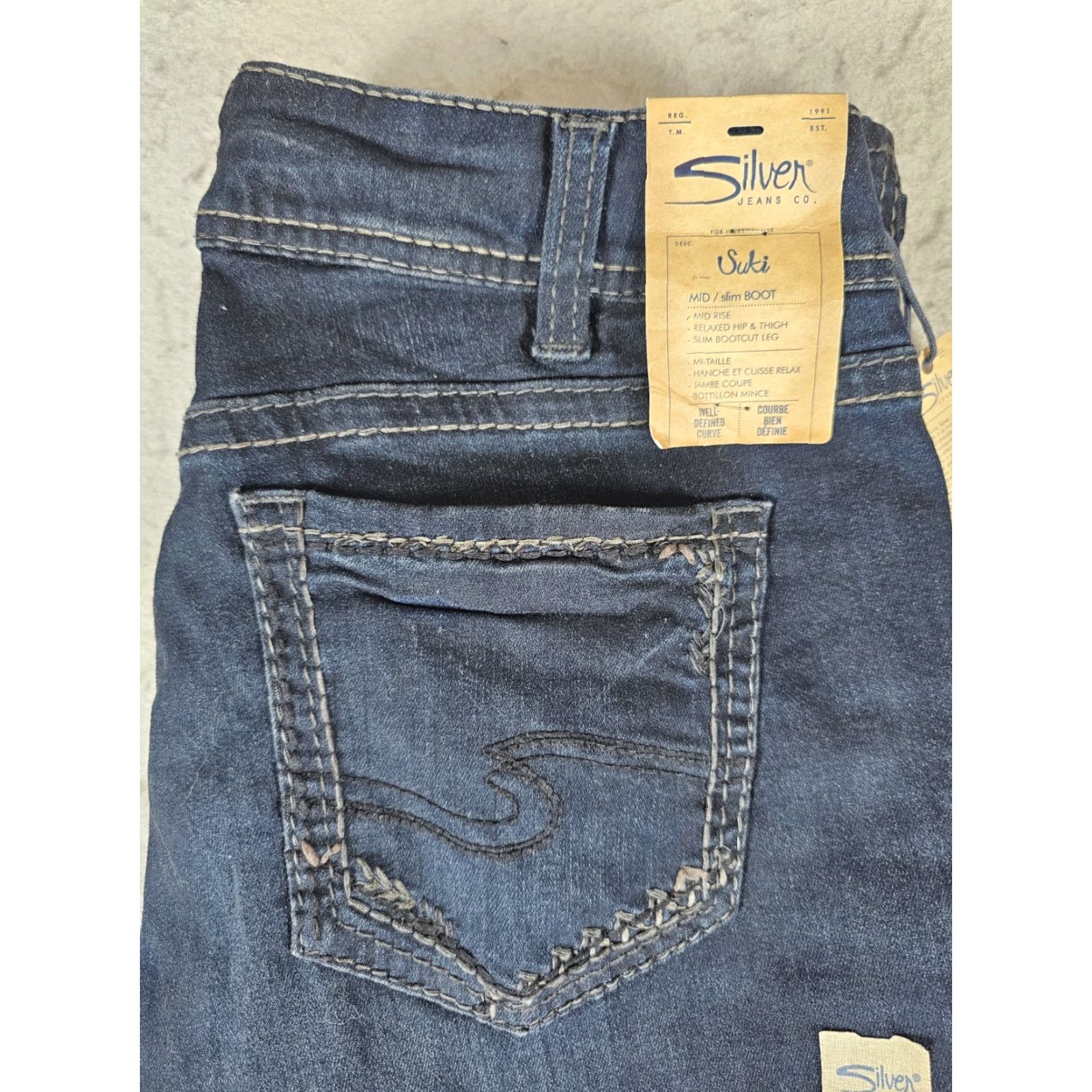 Vintage Silver Signature Jeans Mid Slim Boot Cut Jeans Women's 30x31 Dark Wash NWTs Silver Jeans Suki Surplus Regular Fit Denim Blue Size 30" / US 8 / IT 44 - 2 Thumbnail