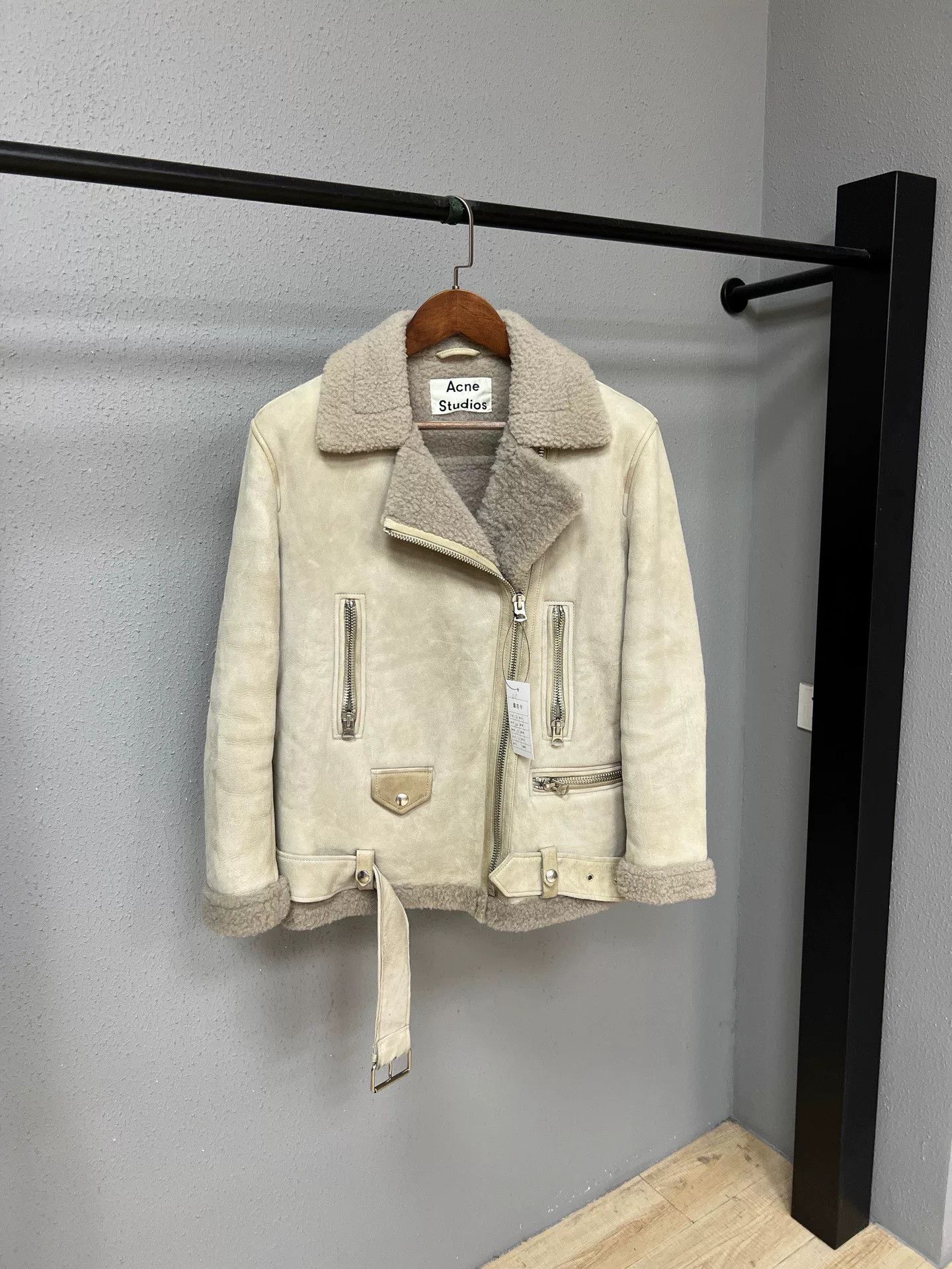 Acne Studios beige shearling jacket by acne studios Size S / US 4 / IT 40 - 1 Thumbnail