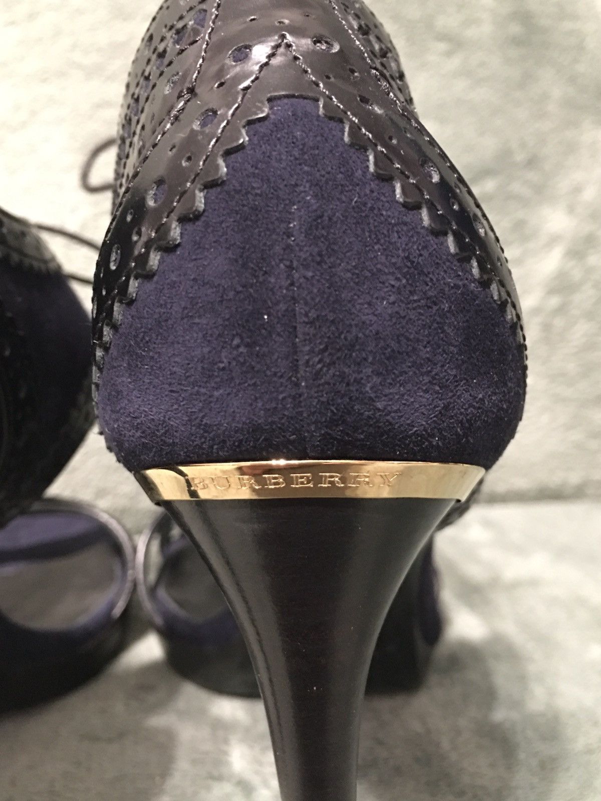 Burberry Burberry Suede Heels Stiletto Leather Trim Navy Blue EU 37 Size US 7 / IT 37 - 6 Thumbnail