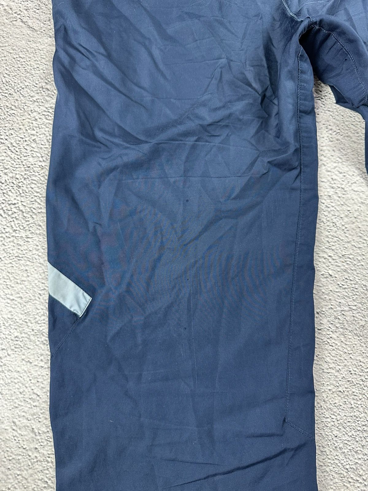 Nike Vintage Nike Track Pants Nylon Baggy Y2K Drill Style Size 34" / US 12 / IT 48 - 11 Thumbnail