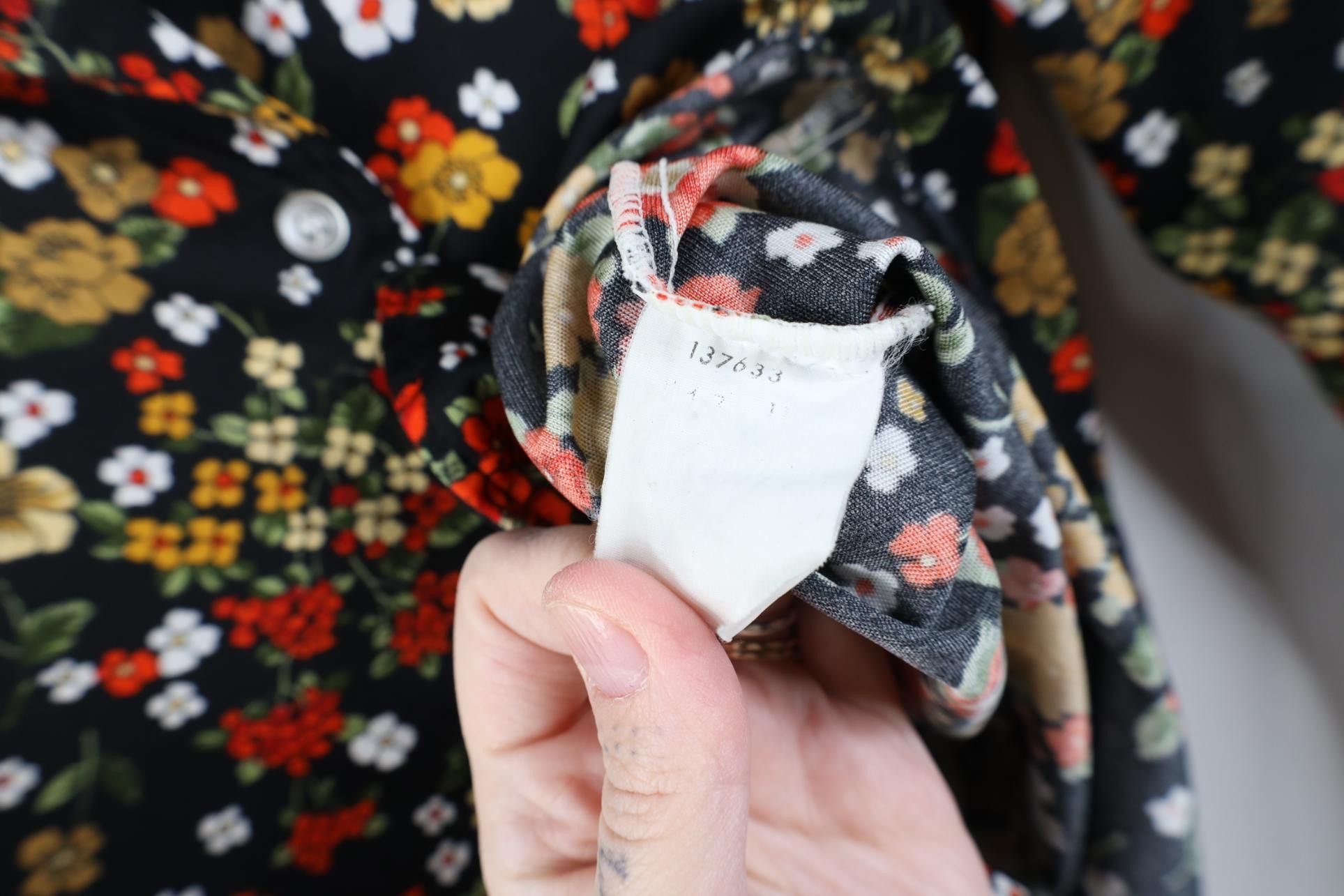 Vintage Vintage 60s 70s Mid Century Modern MCM Flower Button Shirt Size M / US 6-8 / IT 42-44 - 8 Thumbnail