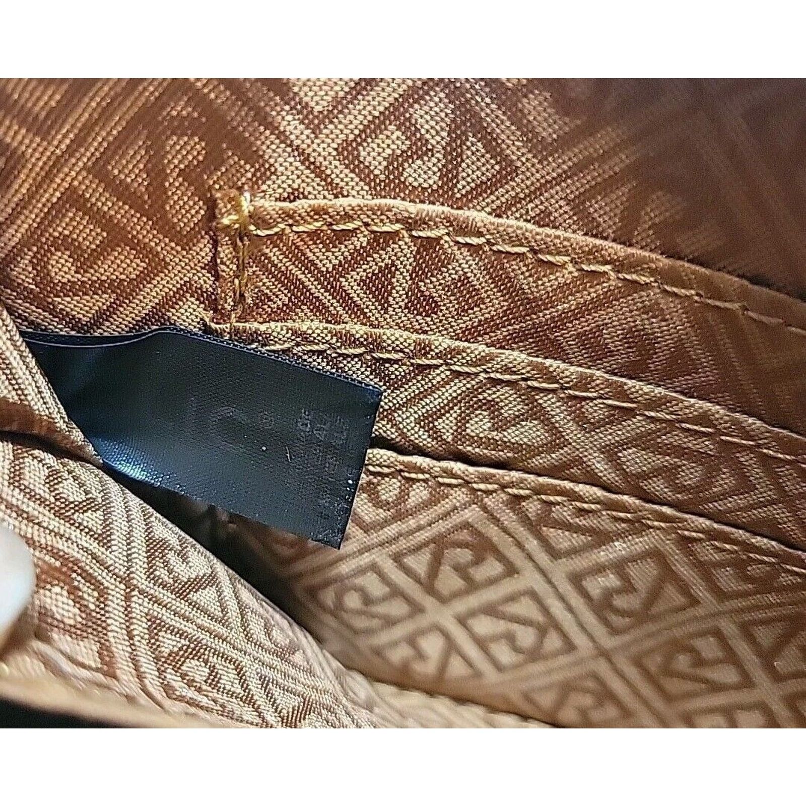 Fossil Vintage RELIC Fossil Zip Snap ID Wristlet Pebbled Leather Size ONE SIZE - 5 Thumbnail
