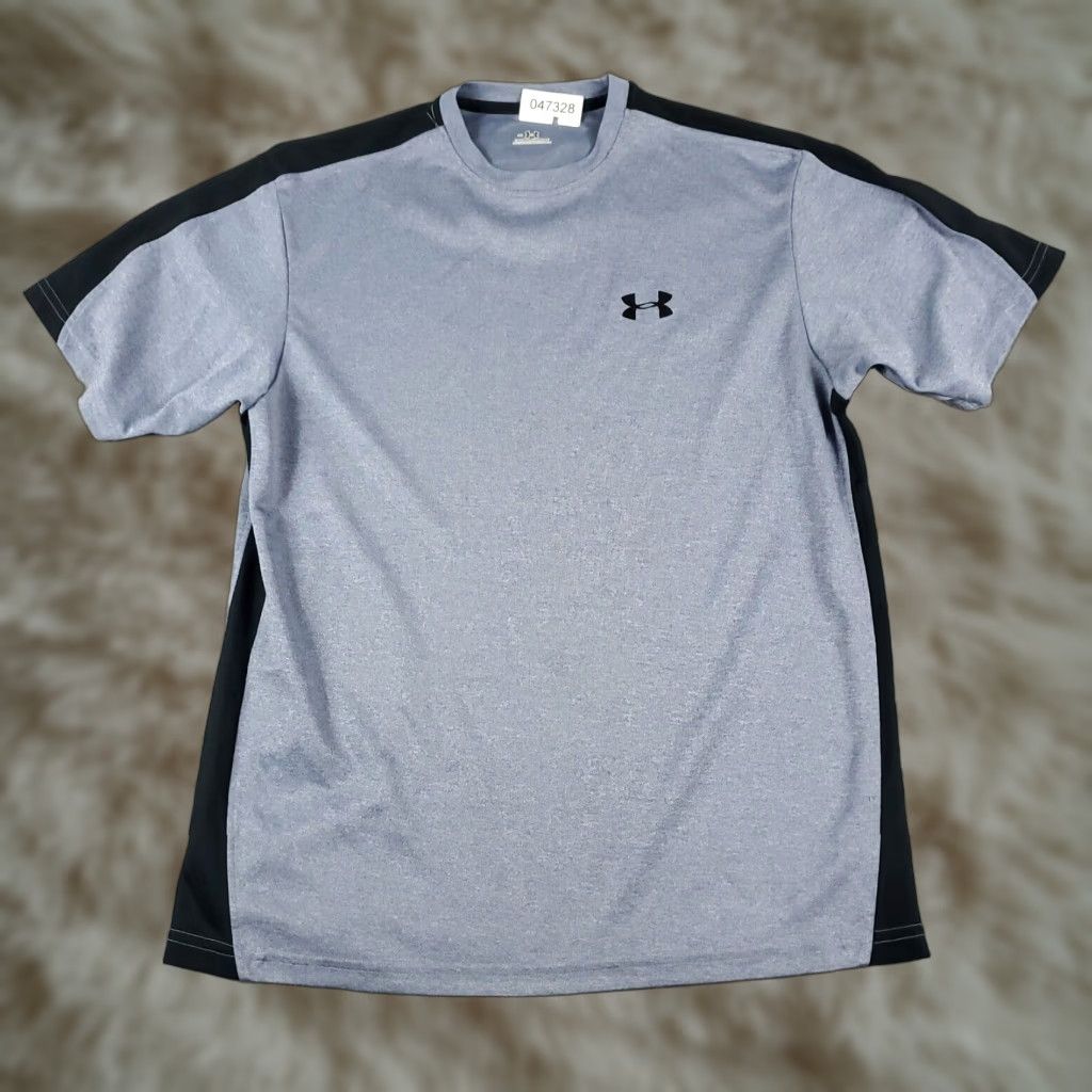 Under Armour Under Armour Shirt Mens Small Gray Heatgear Active Training Short Sleeve Size US S / EU 44-46 / 1 - 1 Thumbnail