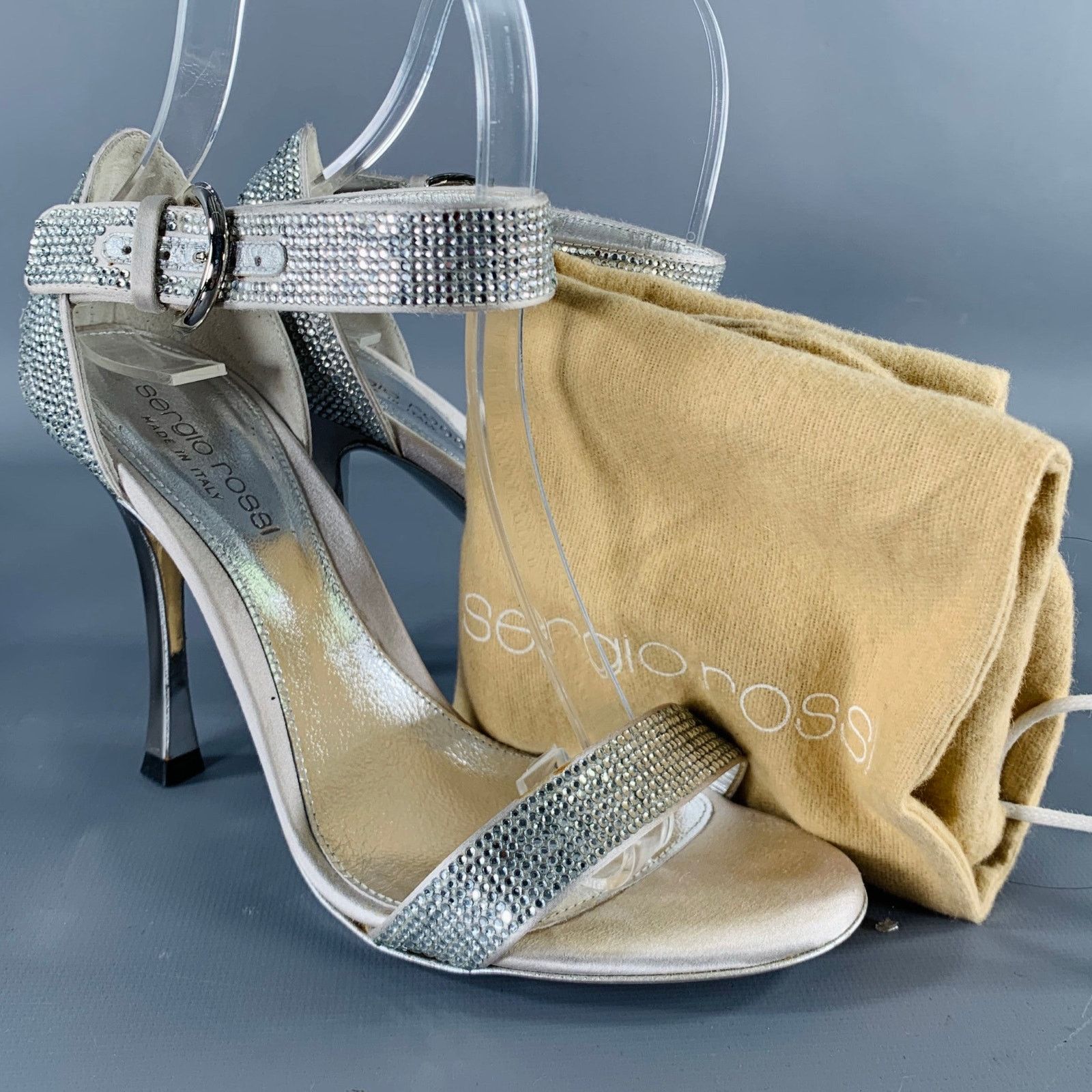 Sergio Rossi SERGIO ROSSI Size 5.5 Silver Grey Silk Ankle Strap Sandals Size US 5.5 / IT 35.5 - 9 Thumbnail