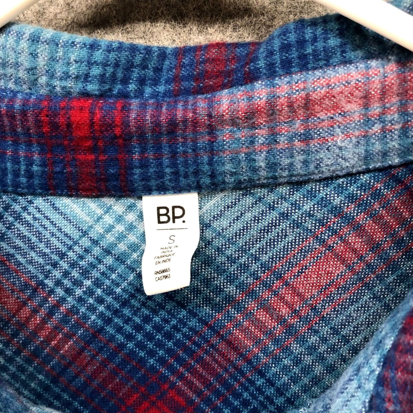 Vintage BP Nordstrom Oversized Flannel Shirt Womens S Blue Red Plaid Boyfriend Shirt Size S / US 4 / IT 40 - 5 Thumbnail