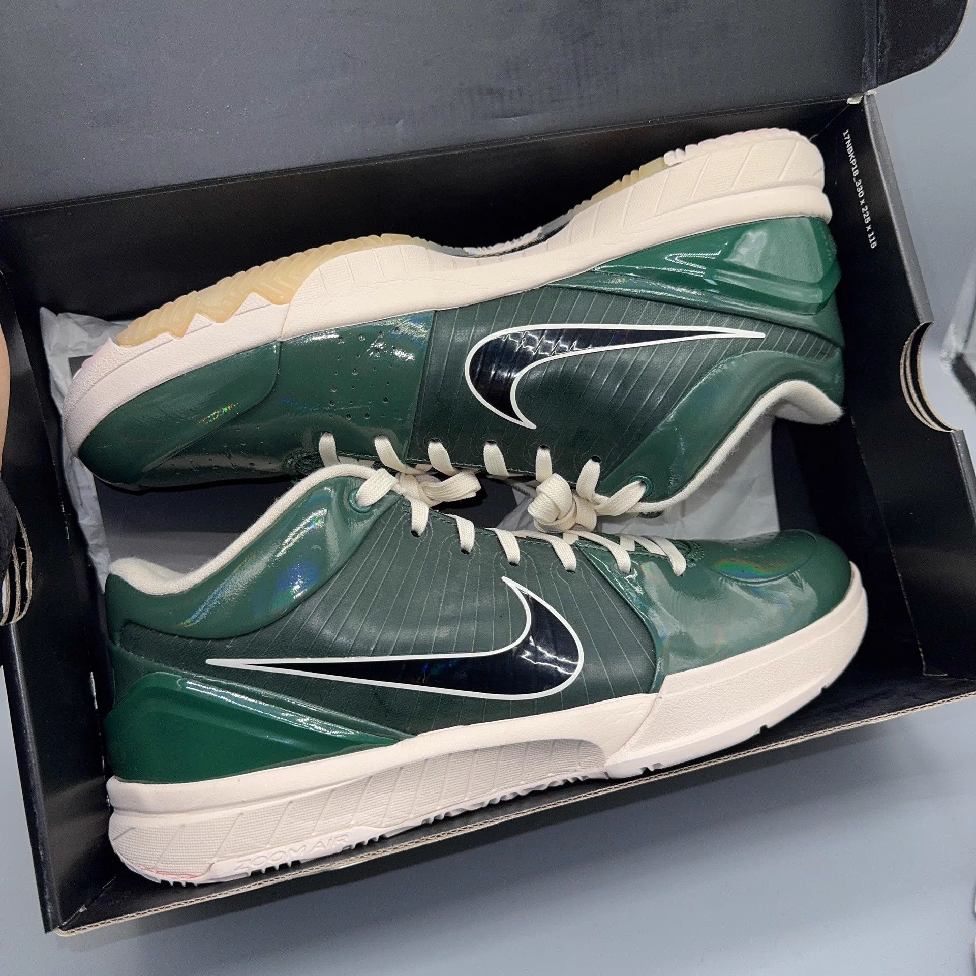 Nike Nike Kobe 4 Bucks Deep Green Size US 11.5 / EU 44-45 - 6 Thumbnail
