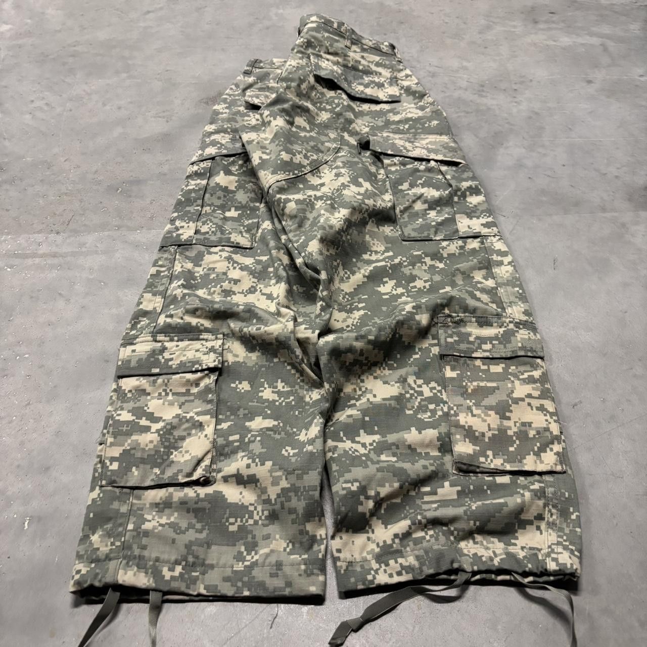 Japanese Brand × Vintage Crazy Vintage Y2K/2000s Military Camo Streetwear Skater Cargo Pants! Size US 30 / EU 46 - 4 Thumbnail