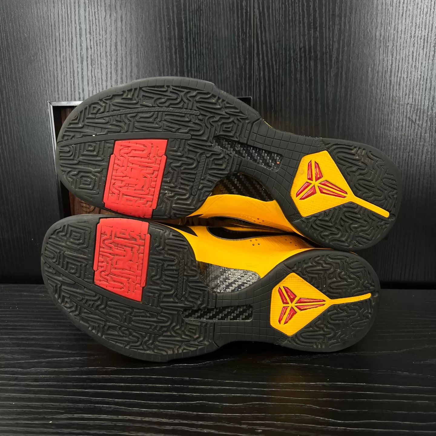 Nike Nike zk5 Bruce Lee Black/Yellow 42 with box Size US 8.5 / EU 41-42 - 6 Thumbnail