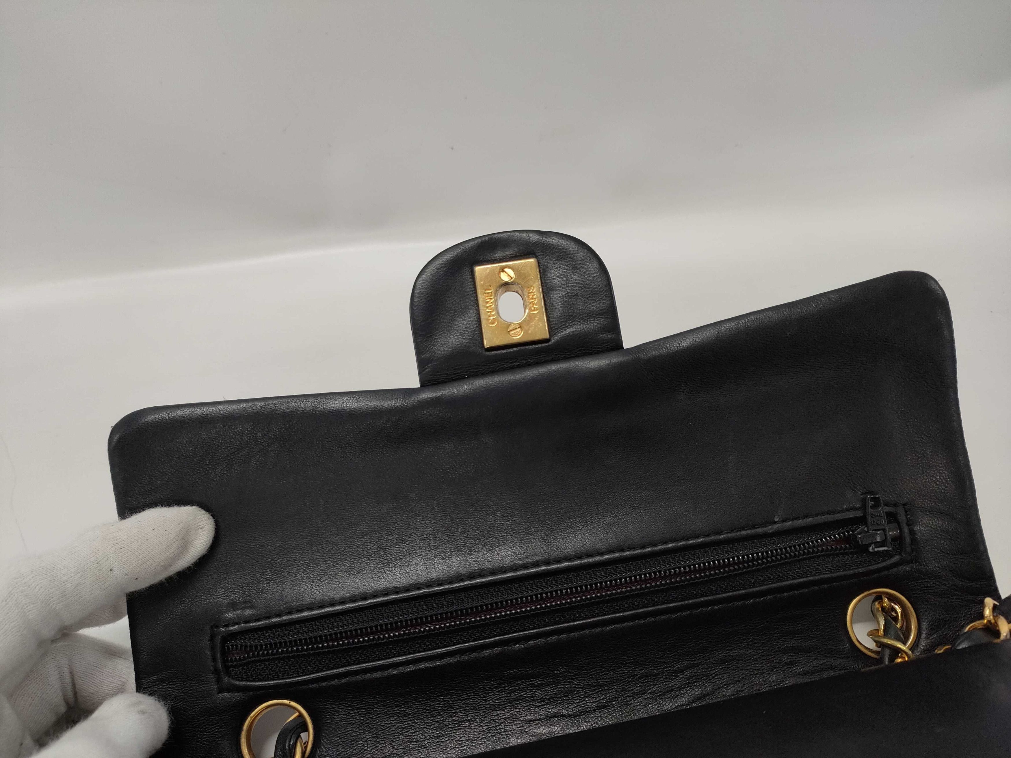 Chanel Chanel Timeless 23 Black Lambskin Size ONE SIZE - 3 Thumbnail