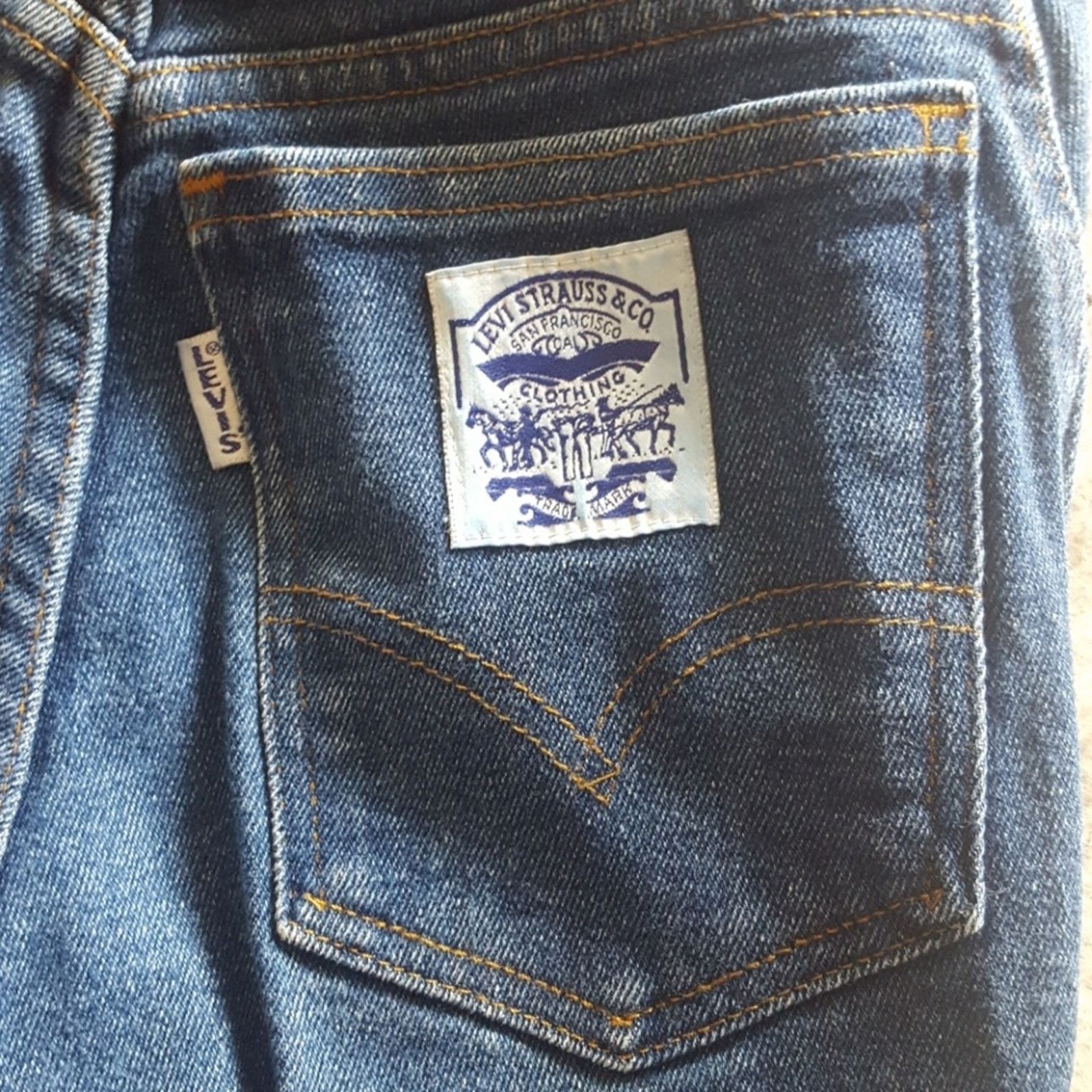 Levi's Vtg RARE BIG E LEVI'S - Great Color & Cut! Size 24" / US 00 / IT 34 - 1 Thumbnail