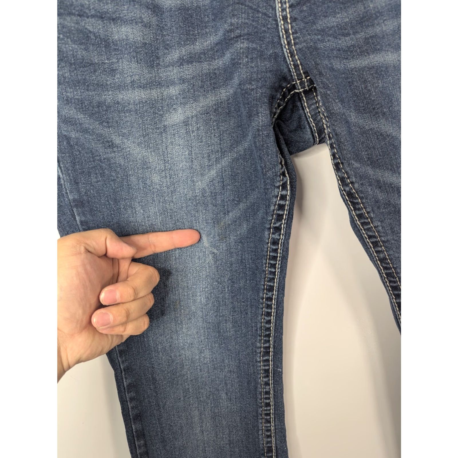 Vintage Shyanne Jeans Womens Bootcut Denim 28 Low Rise Embroidery Pocket Flap Button Zipper Blue Cotton Blend Size 28" / US 6 / IT 42 - 3 Thumbnail