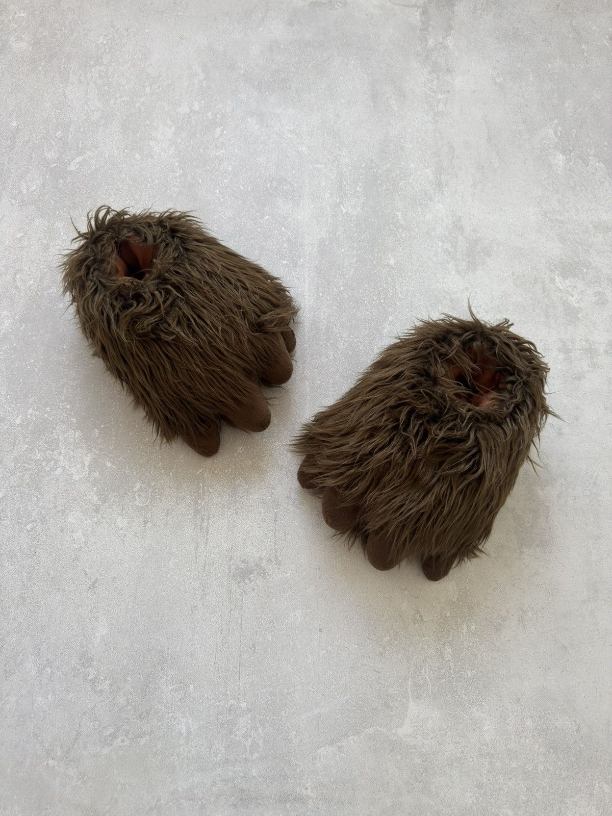 Japanese Brand VINTAGE Y2K FUZZY BEAR-PAW SLIPPERS BROWN HUMOR Size US 7.5 / EU 40-41 - 1 Thumbnail