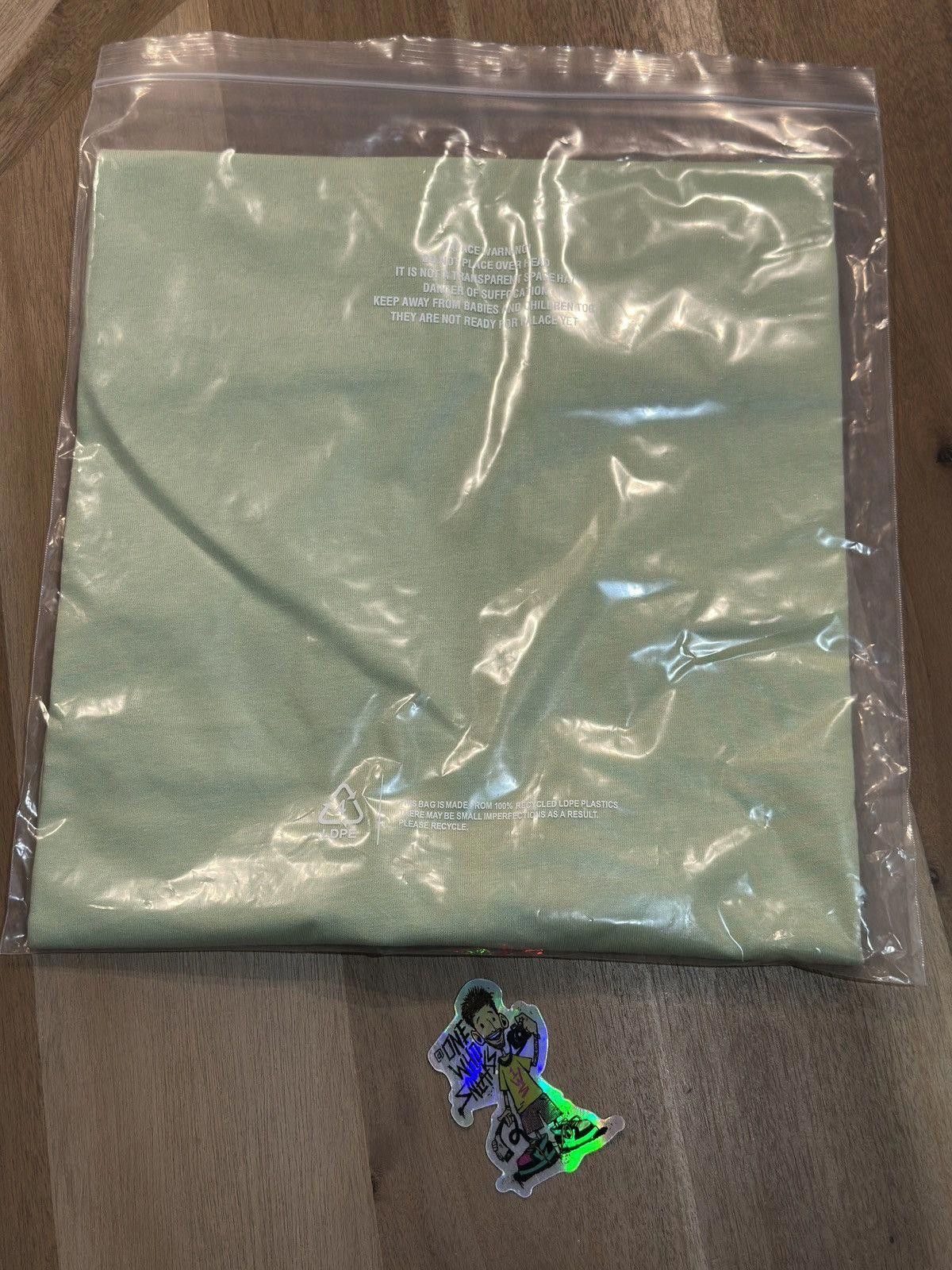 Palace Palace P-3 Outline Tee Size XL Size US XL / EU 56 / 4 - 4 Thumbnail