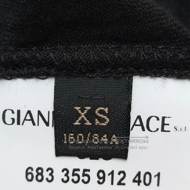Versace Versace XS Black Embroidered Medallion Sweatshirt. Size US S / EU 44-46 / 1 - 9 Thumbnail