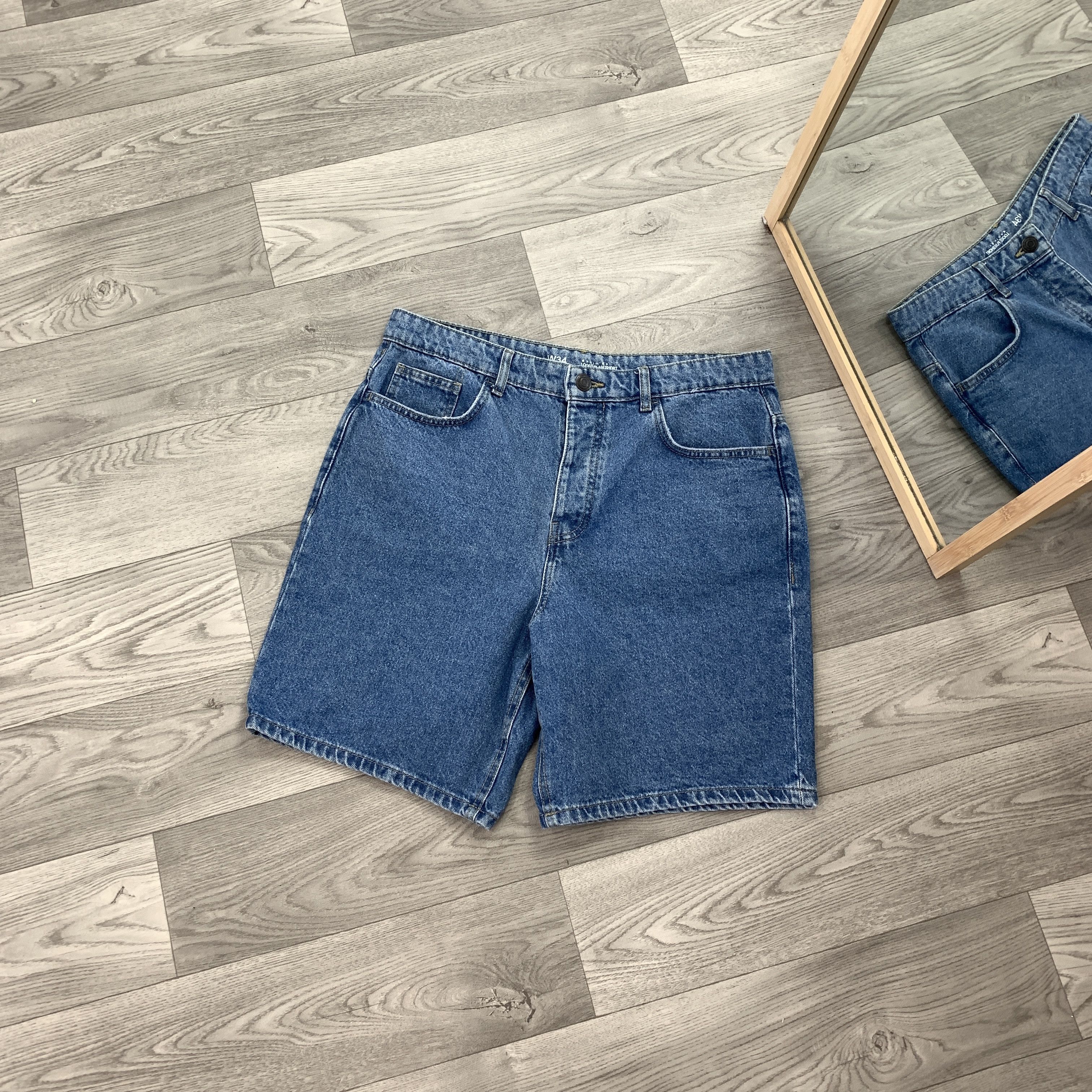 Denim & Co. Denim Co Loose Plain Stonewashed Relaxed Fit No Fade Shorts Size US 34 / EU 50 - 2 Thumbnail