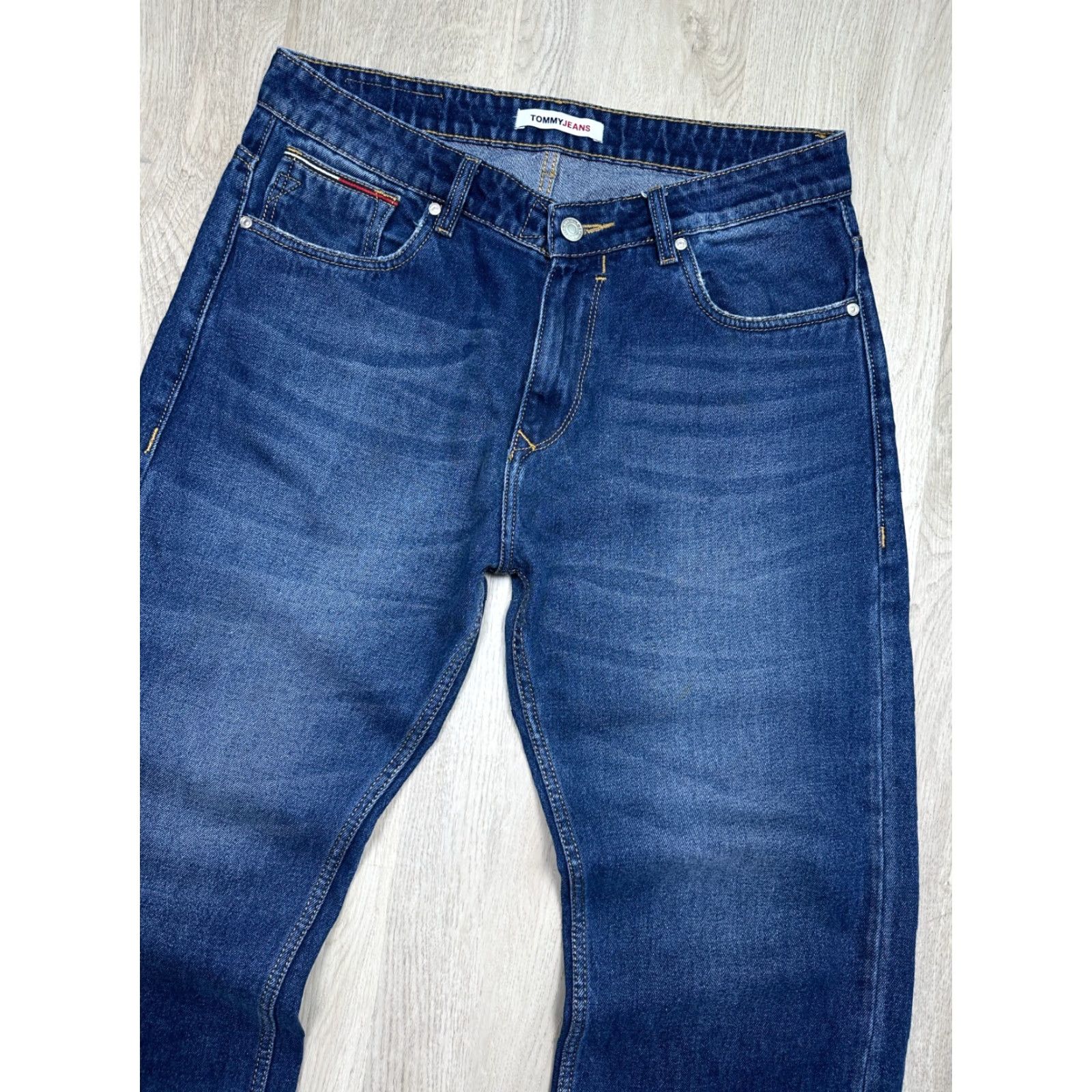 Tommy Hilfiger VINTAGE Tommy Hilfiger Jeans Mens Denim Pants Looney Tunes Size 36 Blue Hip Hop Straight 34in Inseam 36x34 Mens Size US 36 / EU 52 - 6 Thumbnail