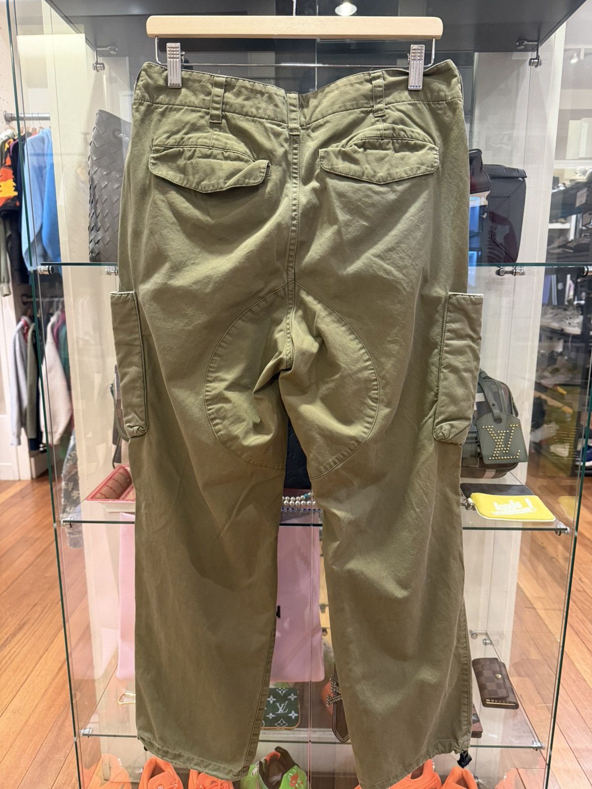 Good Enough Good Enough Olive Cargo Pants Size US 32 / EU 48 - 2 Thumbnail