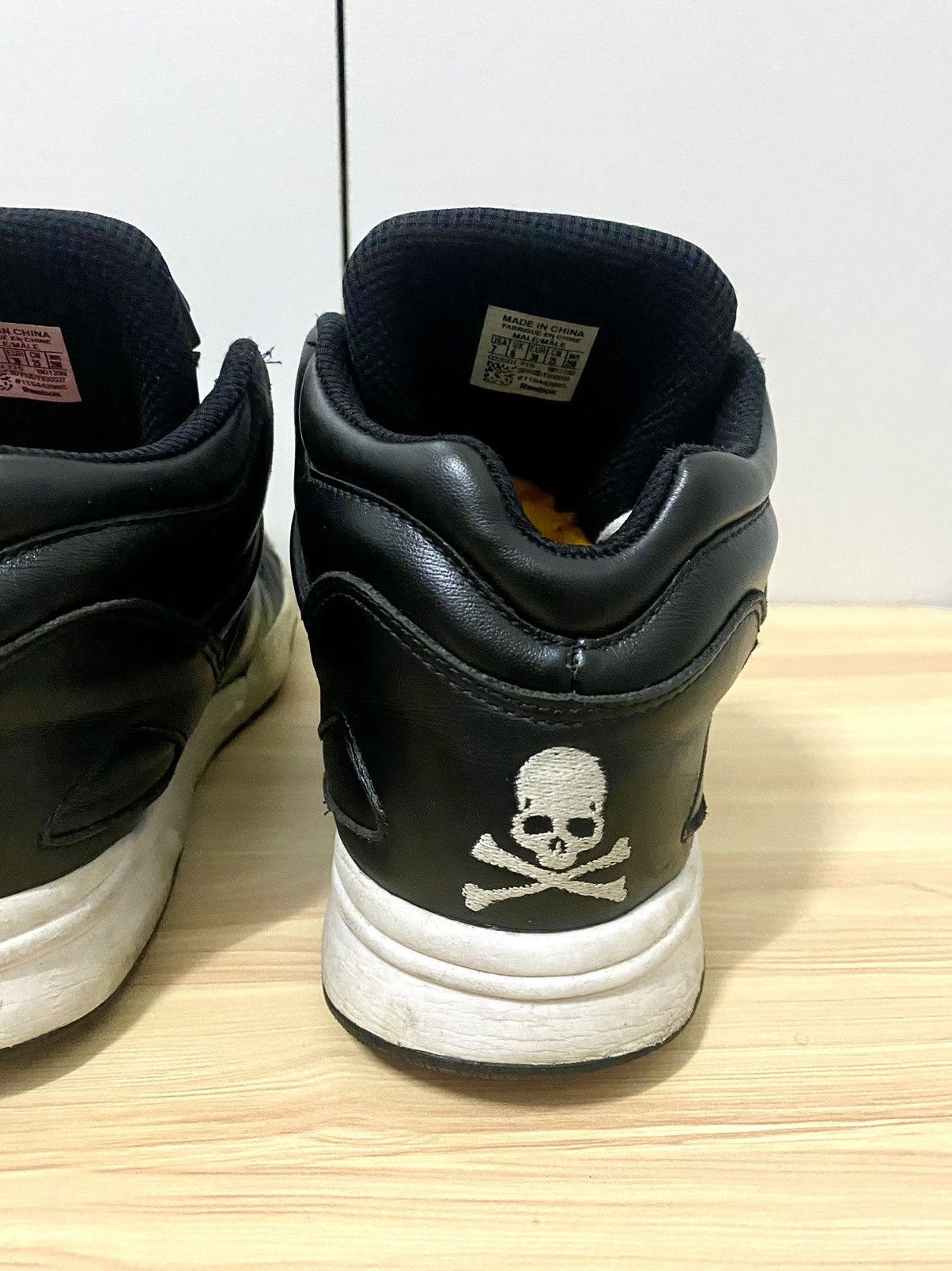 Mastermind Japan 2016 Reebok Pump Omni Lite Collab Mastermind Japan Size US 7 / EU 40 - 7 Thumbnail