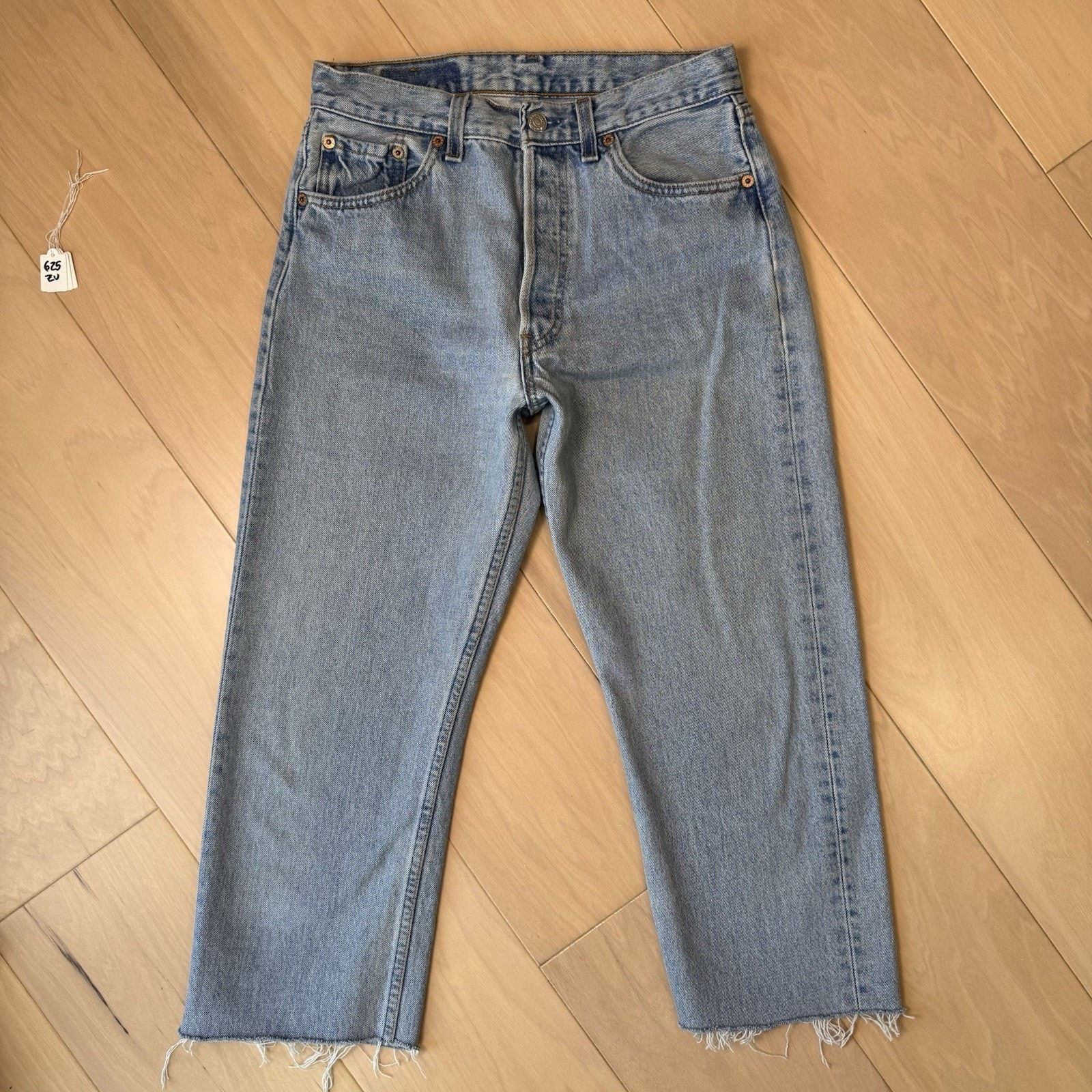 Levi's Vintage Levis 501 Jeans 26 Blue Straight Leg 90s Denim Size US 26 / EU 42 - 2 Thumbnail