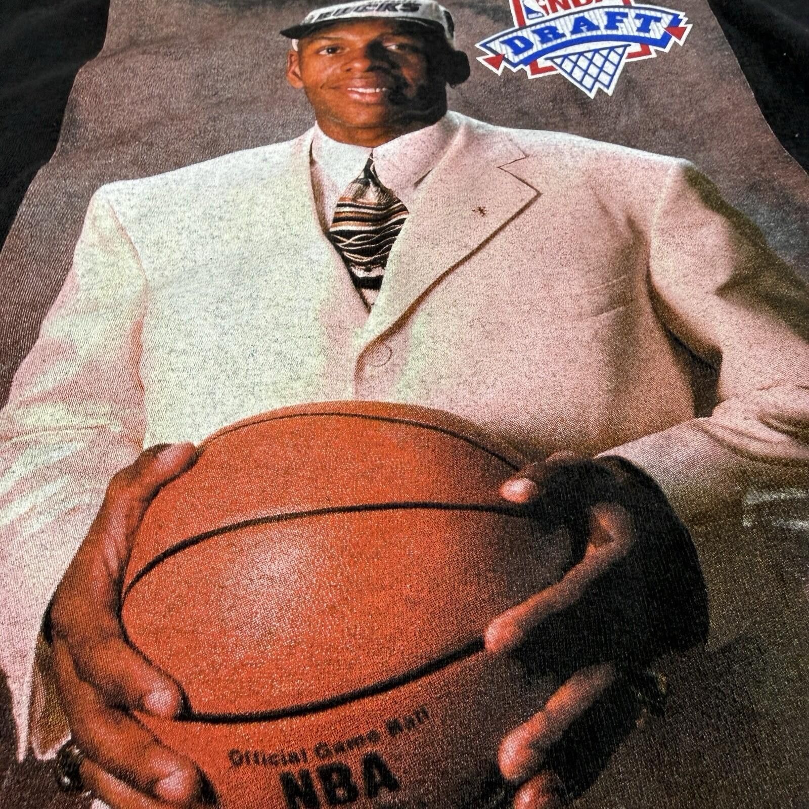 Mitchell & Ness Mitchell Ness Giannis Antetokounmpo Milwaukee Bucks NBA Tee Size ONE SIZE - 8 Thumbnail