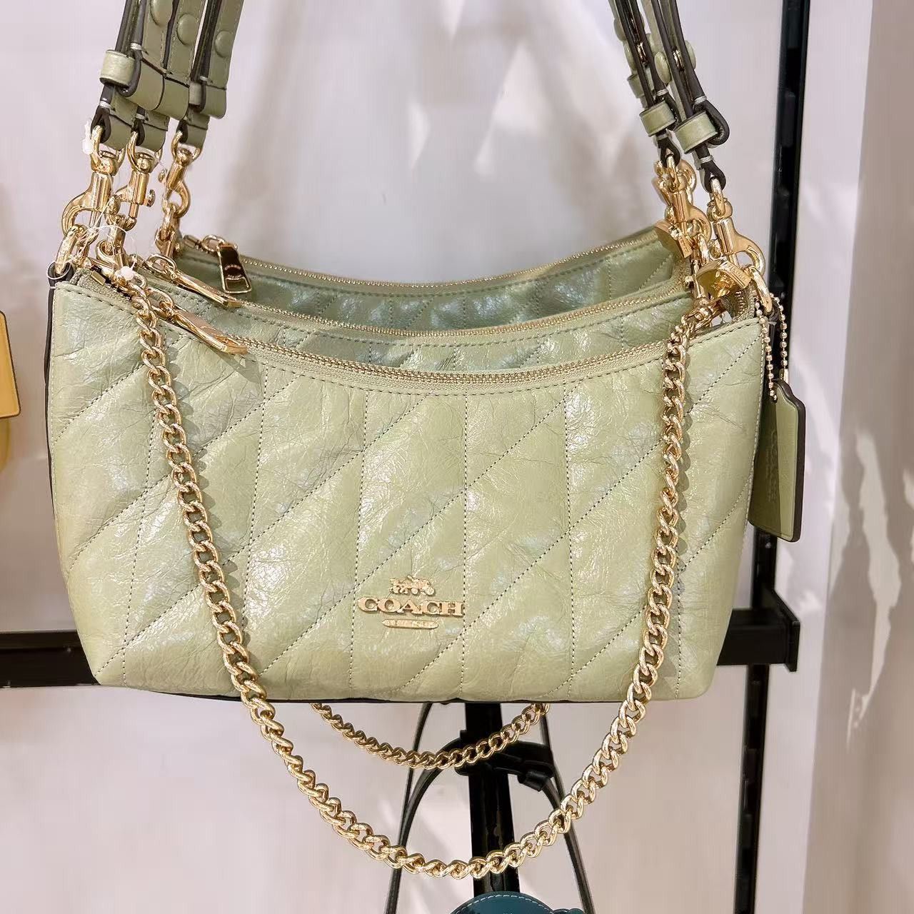 Coach Caitlin Shoulder Bag With Quilting CDZ88 Size ONE SIZE - 1 Thumbnail