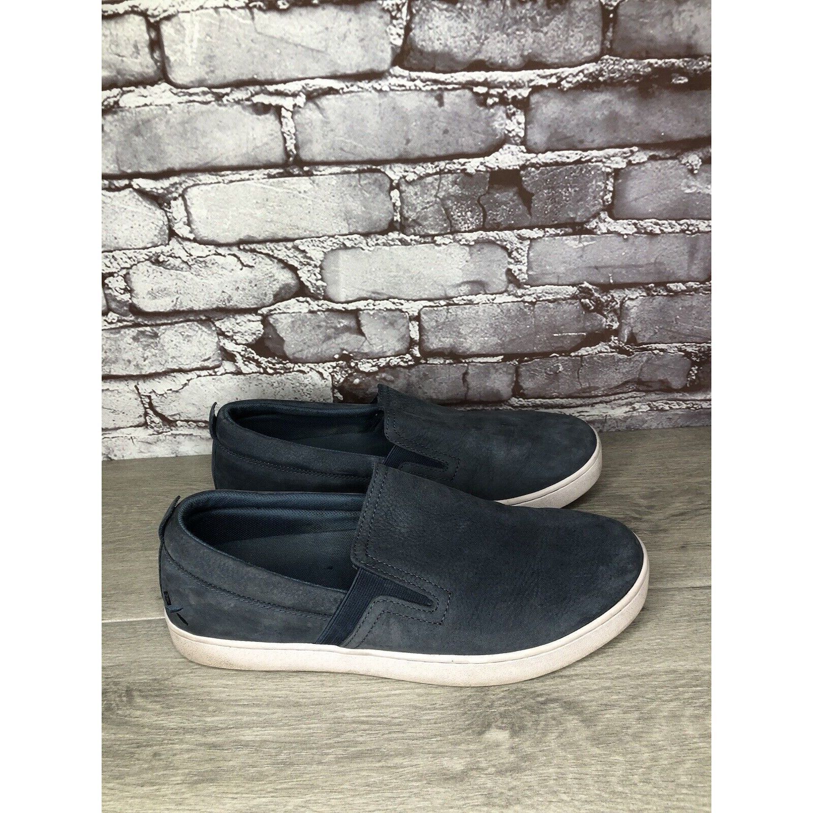 Other MOZO FLOYD M33115 BLUE SUEDE WATER RESISTANT & SLIP RESISTAN Size US 11 / EU 44 - 22 Thumbnail