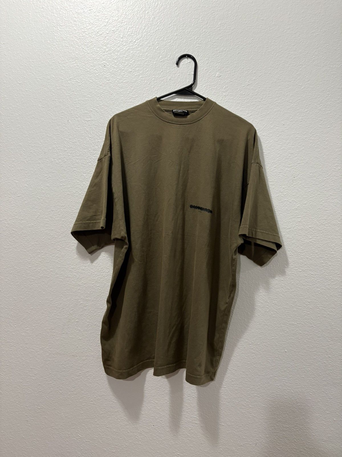 Balenciaga Balenciaga strength through oversized green T-shirt large Size US L / EU 52-54 / 3 - 6 Thumbnail