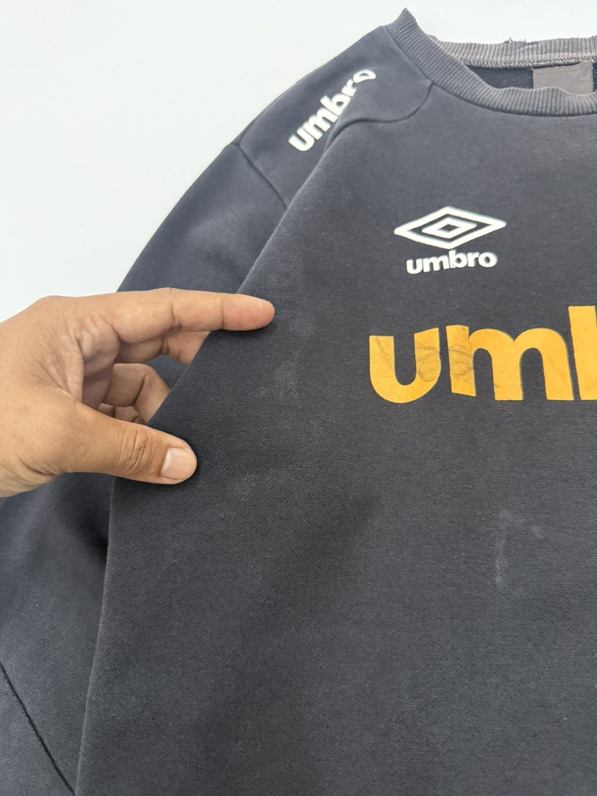 Umbro 🔥 Y2K UMBRO Distressed Faded Sweatshirt Size US S / EU 44-46 / 1 - 5 Thumbnail