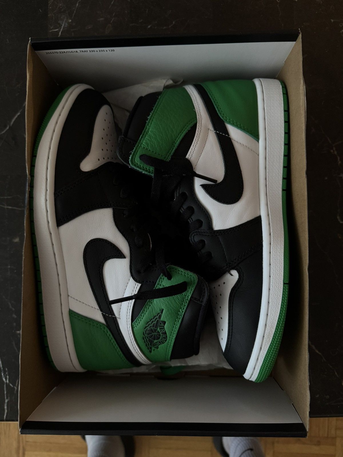 Jordan Brand Jordan 1 Pine Green 1.0 Size US 10 / EU 43 - 9 Thumbnail
