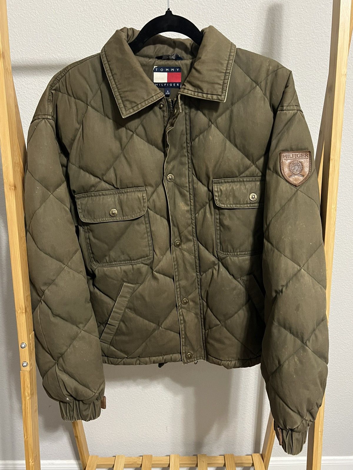 Tommy Hilfiger Vintage 1990s Tommy Hilfiger Green Quilted Puffer Jacket Size US S / EU 44-46 / 1 - 1 Thumbnail