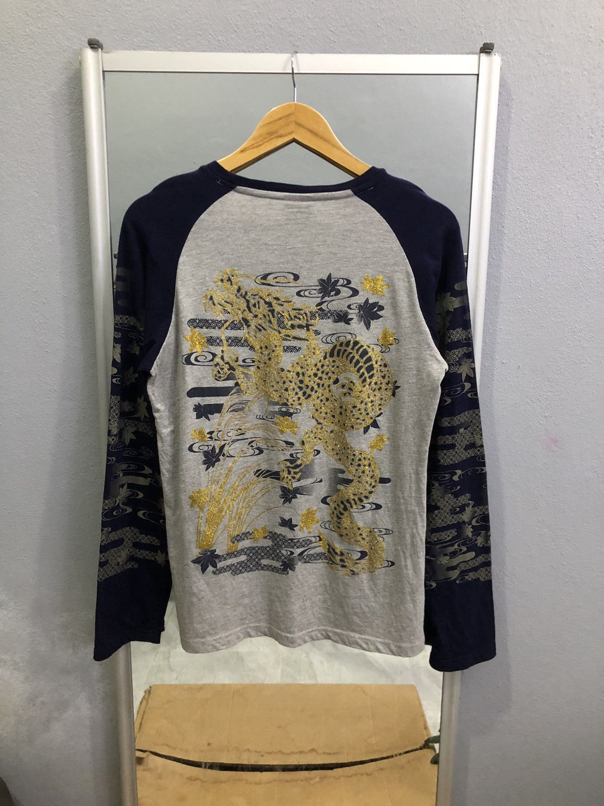 Japanese Brand OBLO Japanese Dragon Long Sleeve Gold Foil Print Size US S / EU 44-46 / 1 - 11 Thumbnail