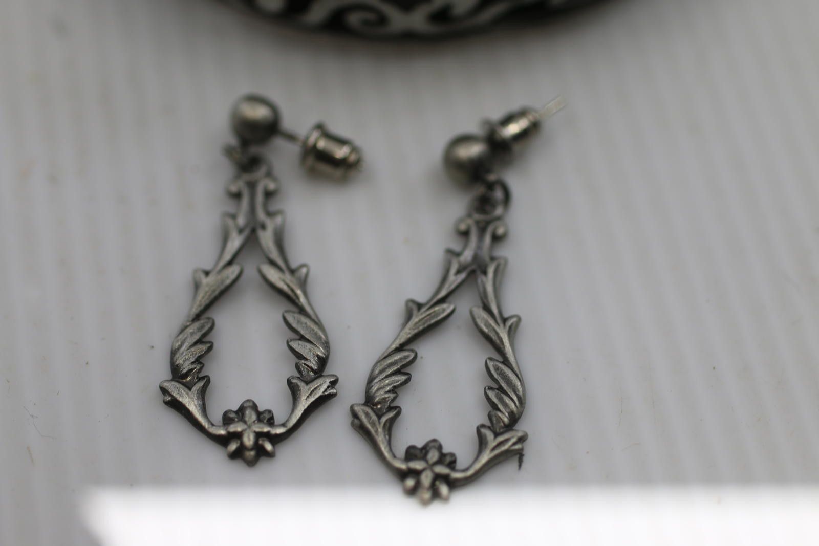 Unknown London Vintage Silver Tone Filigree Cuff Bracelet & Dangle Earrings Size ONE SIZE - 3 Thumbnail