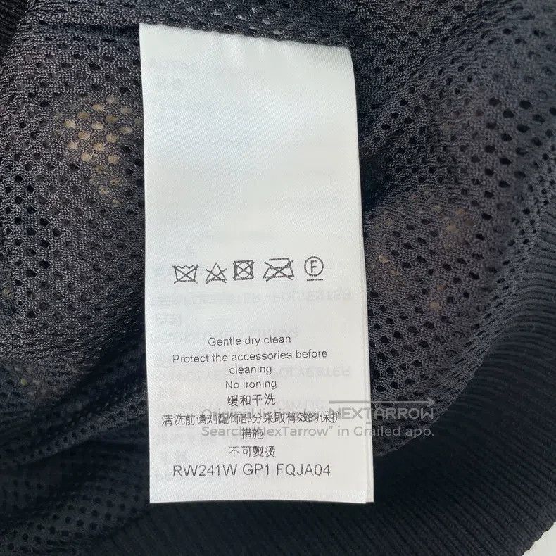 Louis Vuitton Louis Vuitton Full logo teddy vest Size L / US 10 / IT 46 - 8 Thumbnail