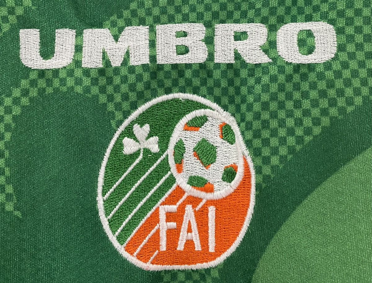 Umbro VTG 1998 Umbro Ireland National Team Home Soccer Jersey Size US L / EU 52-54 / 3 - 3 Thumbnail