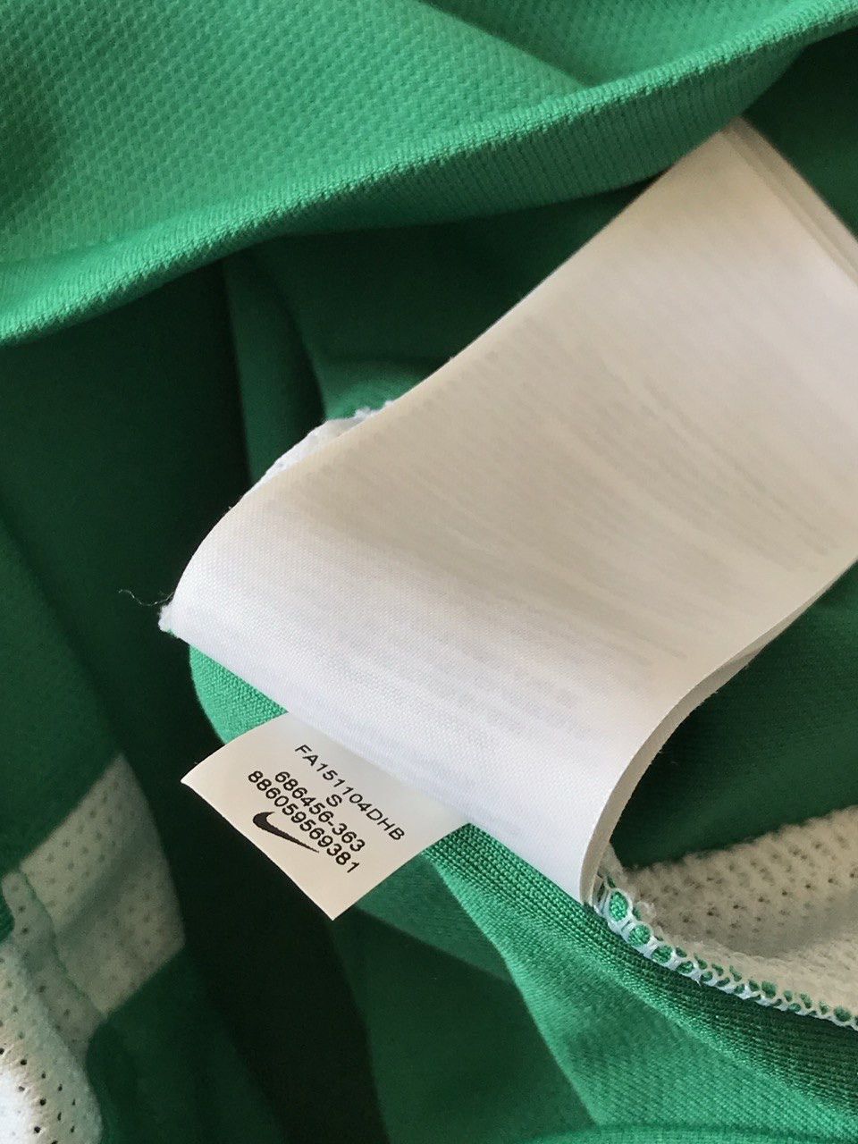 Nike Nike Werder Bremen 2015/16 Home Football Shirt Soccer Jersey Size US S / EU 44-46 / 1 - 13 Thumbnail