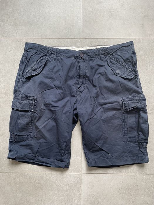 Airwalk shorts size on sale 36