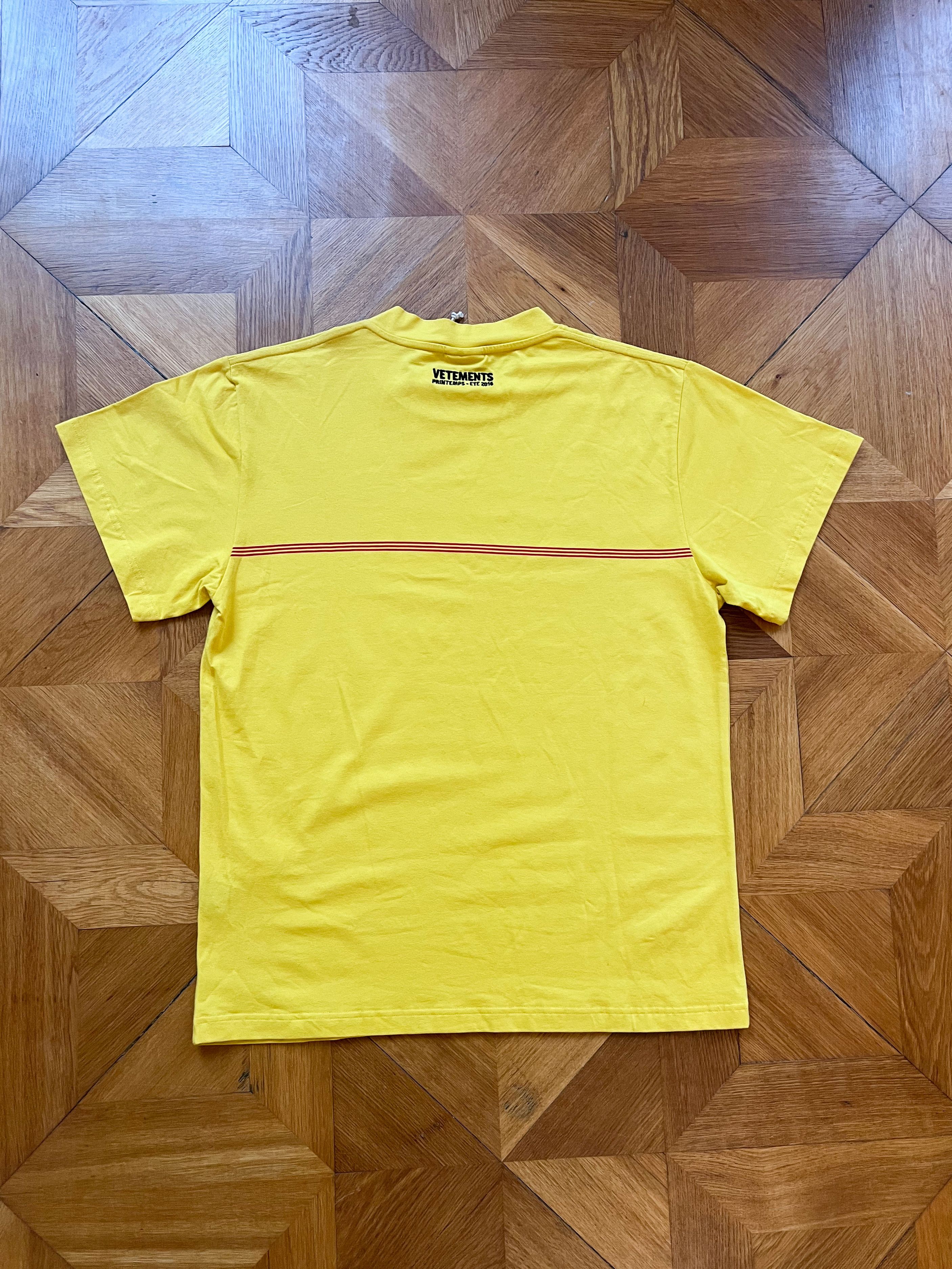 Vetements SS16 DHL T-Shirt - OG Size US XL / EU 56 / 4 - 8 Thumbnail