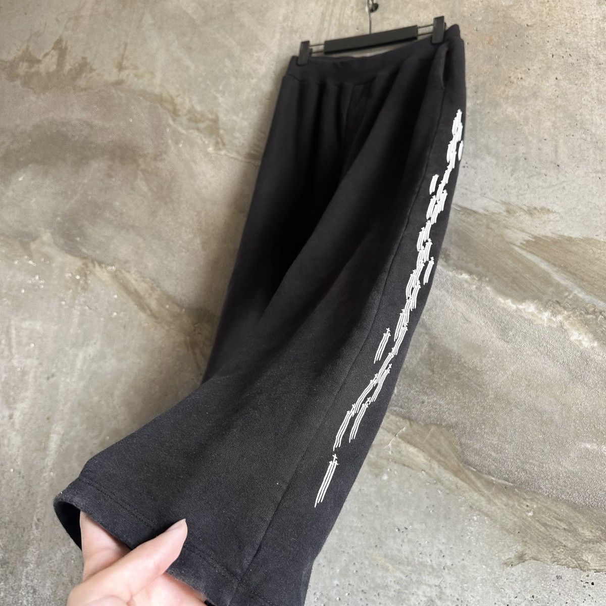 Chrome Hearts RS3 Triple Cross Print Lounge Sweatpants Size US 32 / EU 48 - 2 Thumbnail