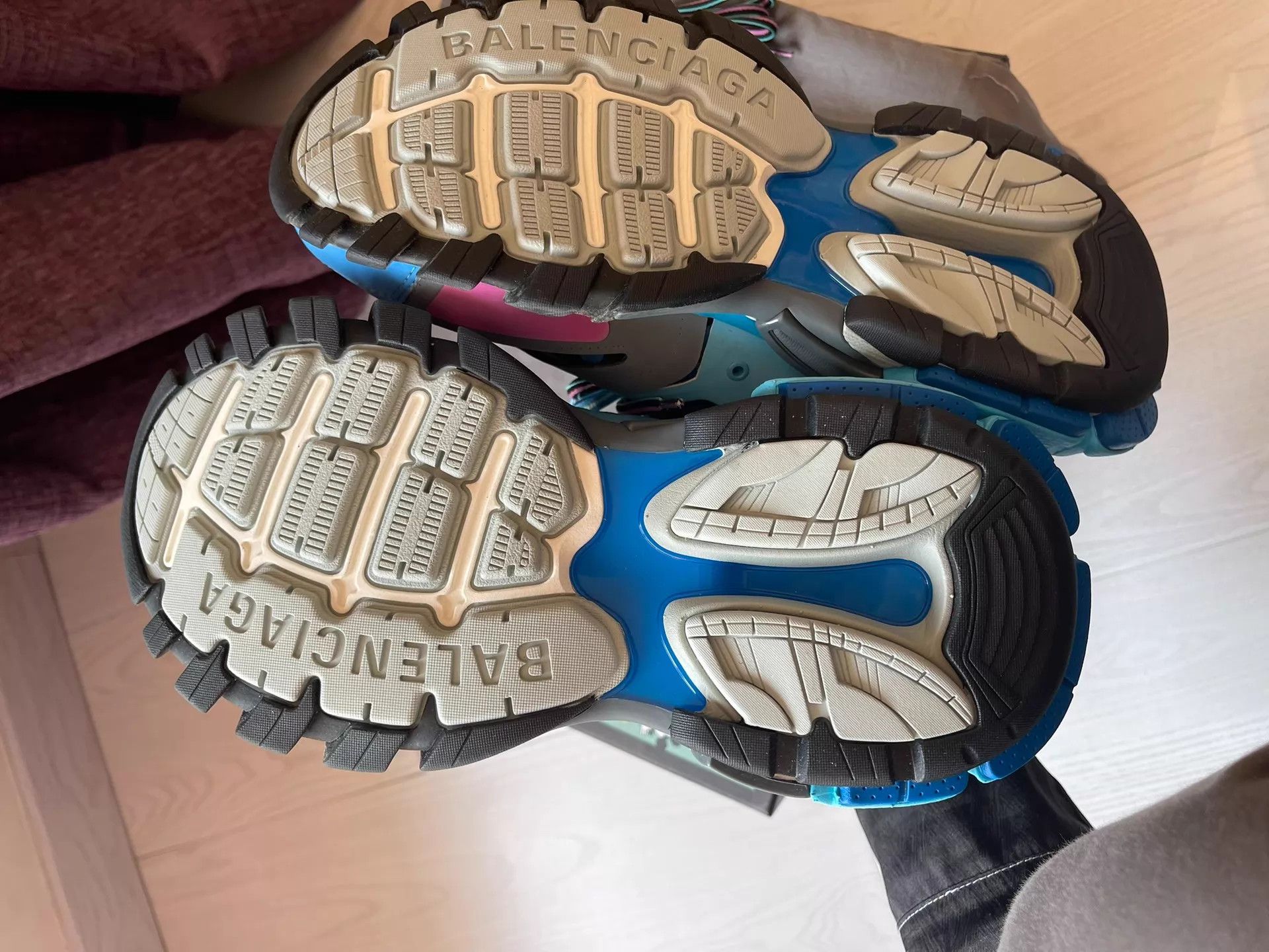 Balenciaga Balenciaga Triple S New No Box 39 Unisex Dust Bag Colorway Size US 8.5 / IT 38.5 - 5 Thumbnail