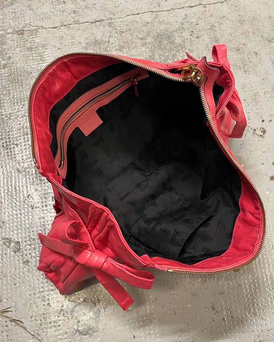 Gucci 2000s Gucci Pink Leather Hysteria Babouska Handle Bag by Frida Giannini Size ONE SIZE - 8 Thumbnail