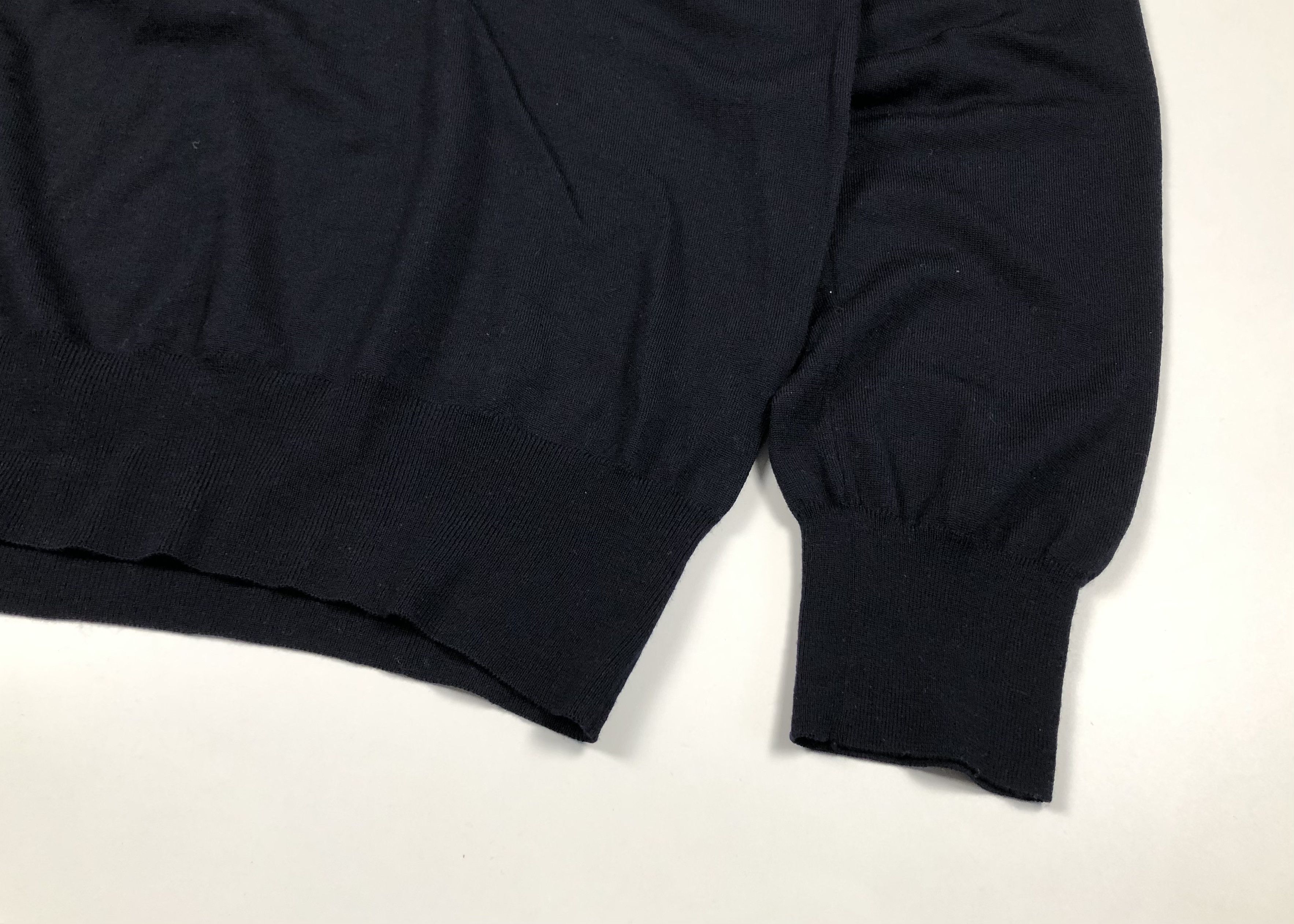 Dolce & Gabbana Dolce Gabbana Wool V-Neck Navy Jumper Size US L / EU 52-54 / 3 - 5 Thumbnail